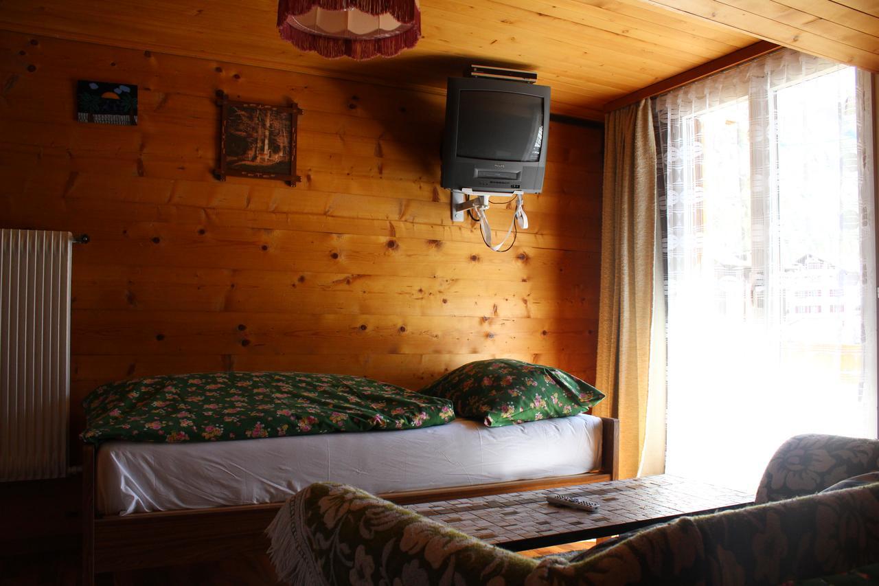 Haus Weideli, Dammstrasse 7 Villa Саас-Грунд Екстериор снимка